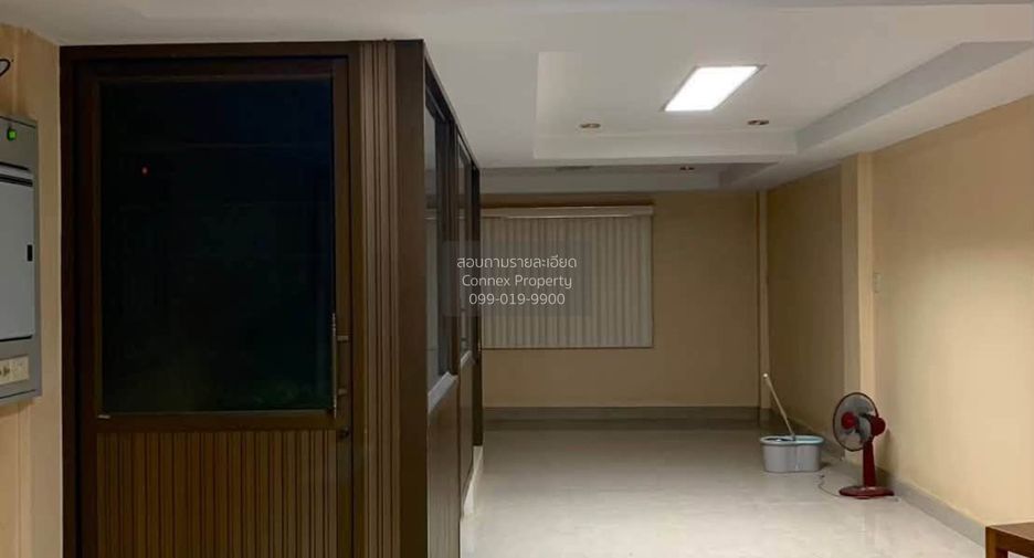 Gewerbefläche zum Kauf mit 2 Zimmer in Chom Thong, Bangkok