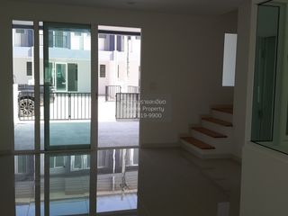 For sale 4 ベッドルーム townhouse in Bang Yai, Nonthaburi