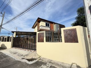 Продажа 3 спальни дом в Mueang Chon Buri, Чонбури