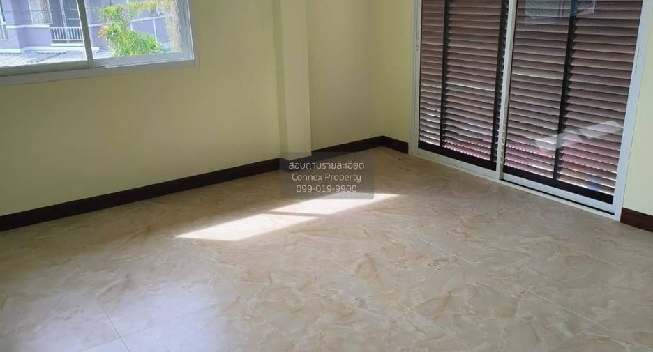 Продажа 3 спальни дом в Mueang Chon Buri, Чонбури