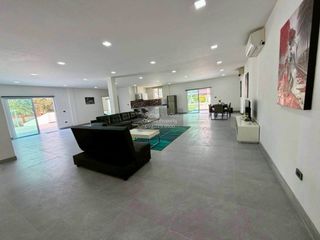 Villa zum Kauf mit 6 Zimmer in Bang Lamung, Chonburi