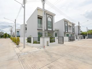 Продажа 3 спальни дом в Mueang Pathum Thani, Патумтани