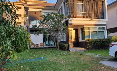 For sale 4 bedrooms house in Khan Na Yao, Bangkok