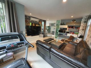 For sale 4 bedrooms house in Khan Na Yao, Bangkok