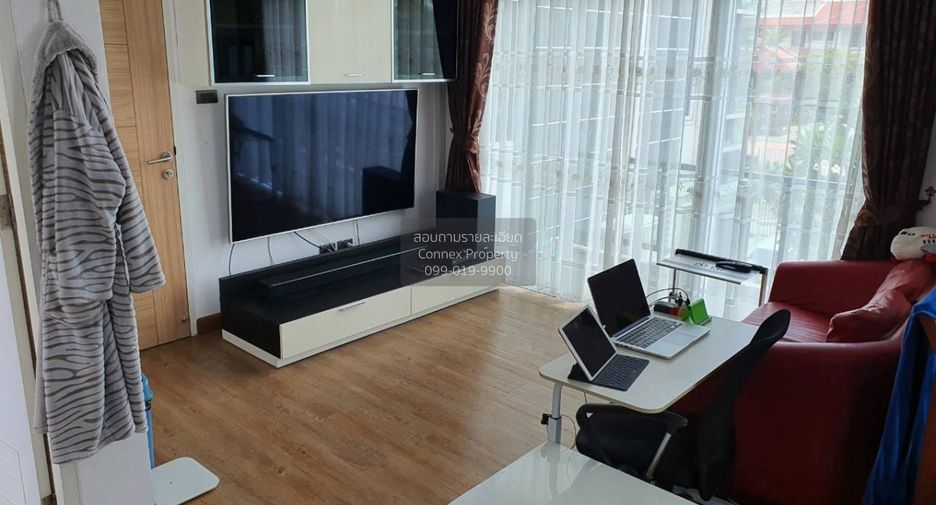 For sale 4 bedrooms house in Khan Na Yao, Bangkok