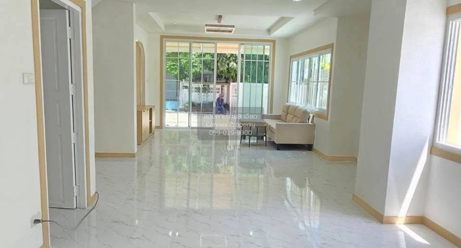 Casa adosada en venta de 4 habitaciones en Bang Bua Thong, Nonthaburi