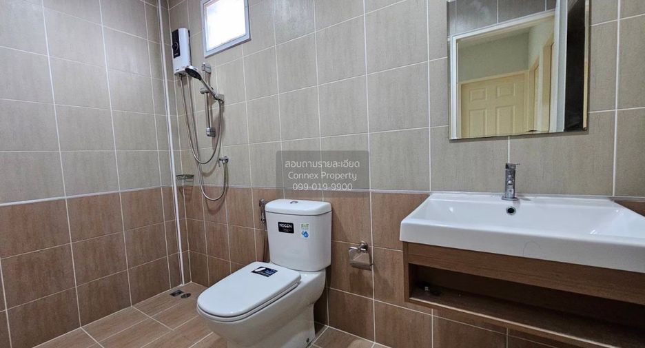 Casa adosada en venta de 3 habitaciones en Bang Bua Thong, Nonthaburi
