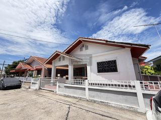 Продажа 3 спальни дом в Mueang Chon Buri, Чонбури