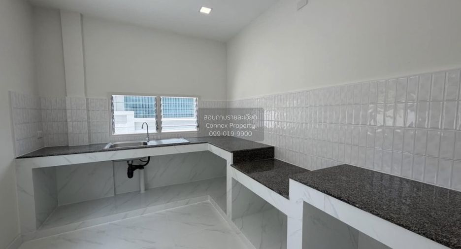 Haus zum Kauf mit 4 Zimmer in Bang Bua Thong, Nonthaburi
