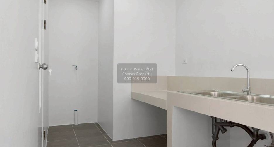 For sale 4 ベッドルーム house in Bang Khae, Bangkok