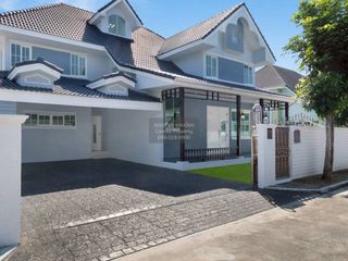 For sale 4 ベッドルーム house in Bang Khae, Bangkok