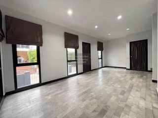 Продажа 3 спальни дом в Пращет, Бангкок