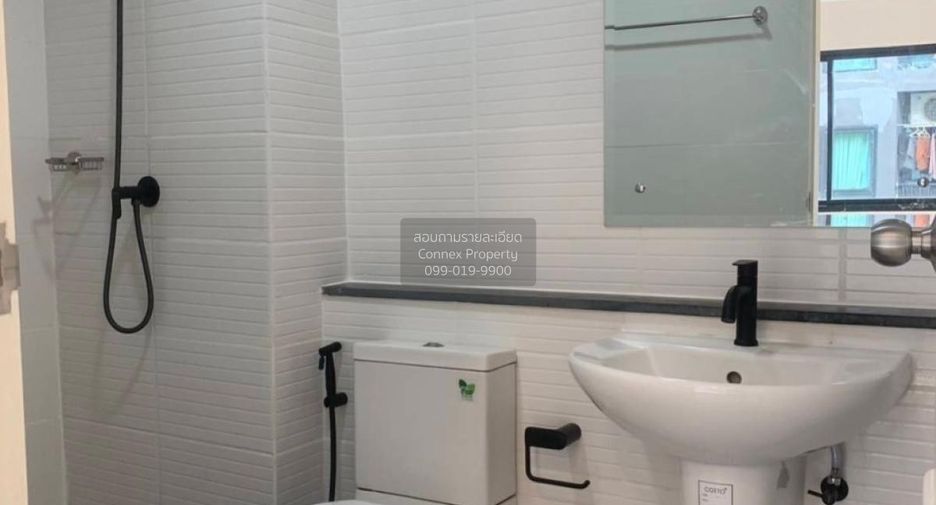 For sale 2 ベッドルーム condo in Bang Na, Bangkok