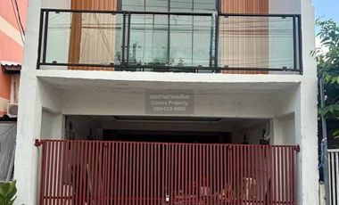 Reihenhaus zum Kauf mit 3 Zimmer in Mueang Nonthaburi, Nonthaburi