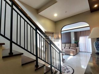 À vendre 4 chambres maison à Lat Krabang, Bangkok