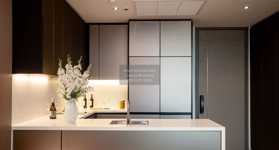 For sale 1 bed condo in Khlong Toei, Bangkok
