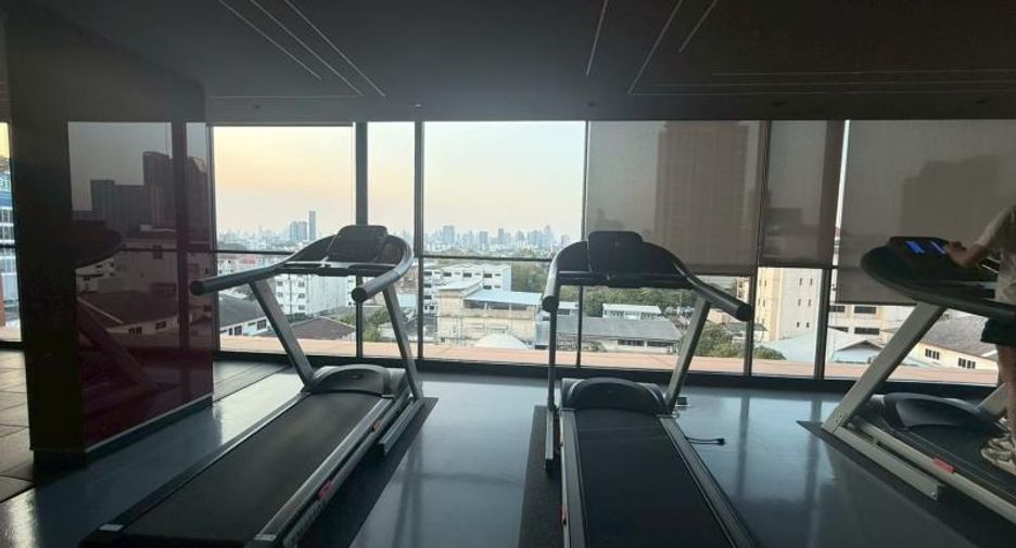 For sale 1 bed condo in Phra Khanong, Bangkok