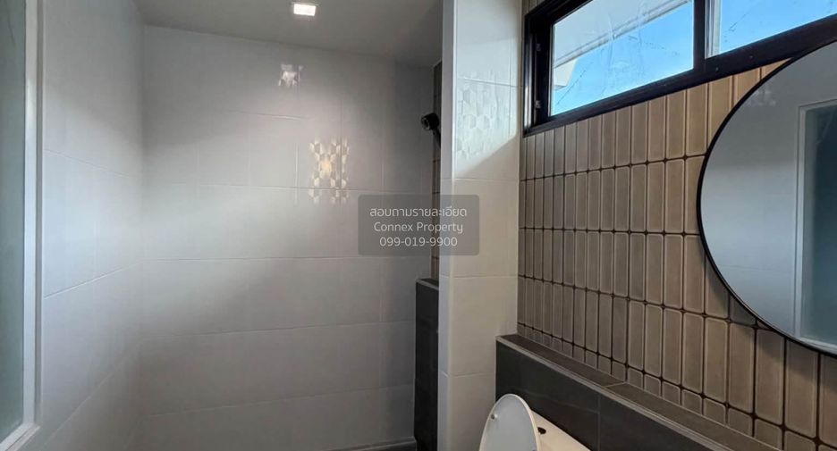 For sale 3 bedrooms townhouse in Thung Khru, Bangkok