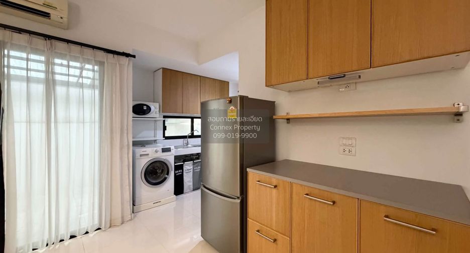 For sale 3 bedrooms townhouse in Thung Khru, Bangkok
