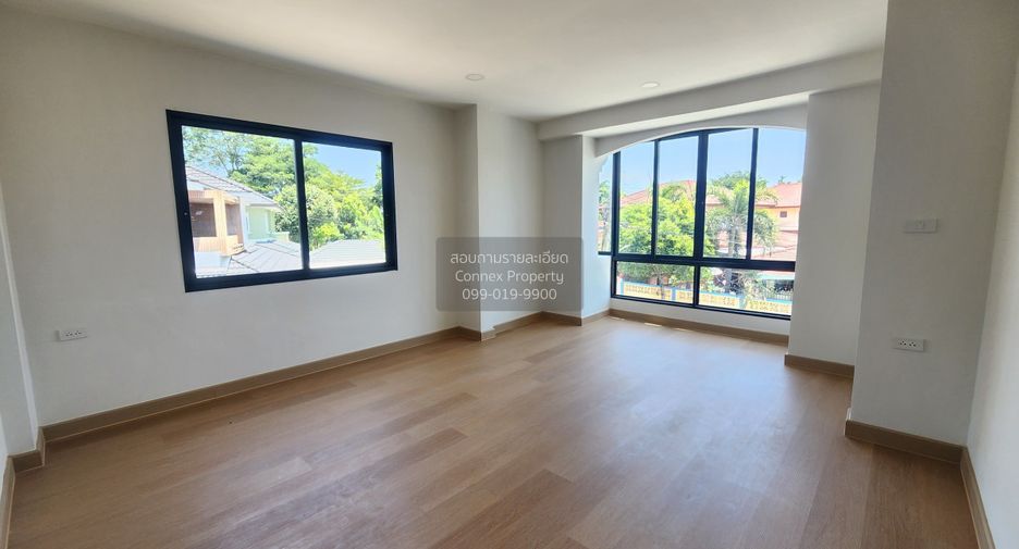 Haus zum Kauf mit 4 Zimmer in Bang Bua Thong, Nonthaburi