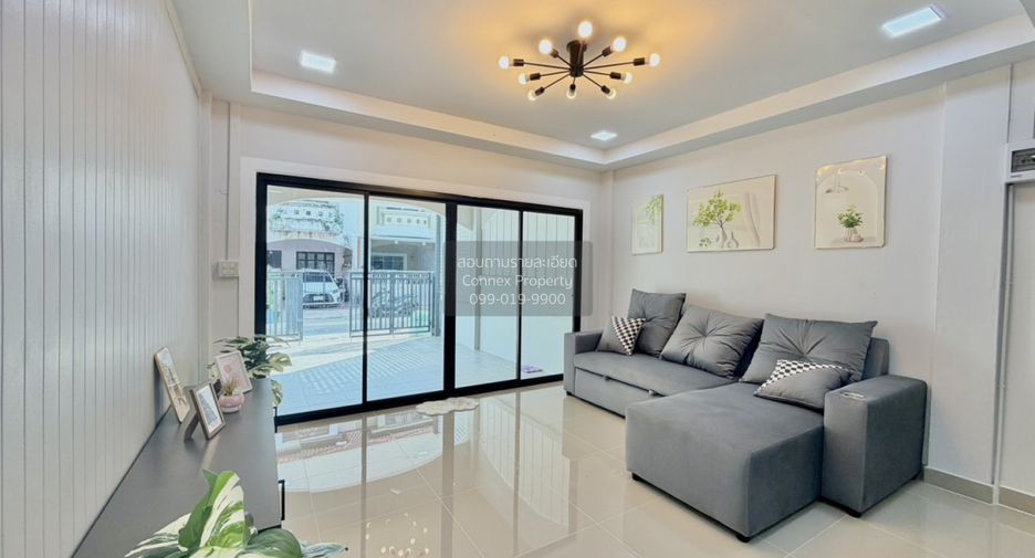 For sale 3 ベッドルーム townhouse in Sai Noi, Nonthaburi