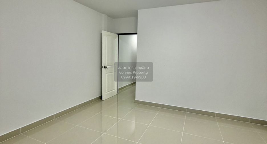 For sale 3 ベッドルーム townhouse in Sai Noi, Nonthaburi