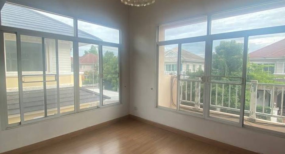 Haus zum Kauf mit 3 Zimmer in Si Racha, Chonburi
