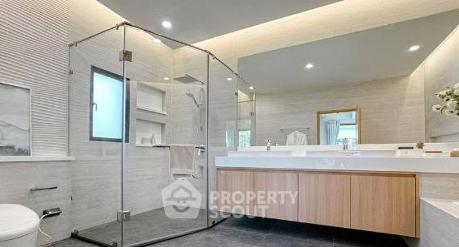 For sale 3 bedrooms house in Bang Lamung, Chonburi