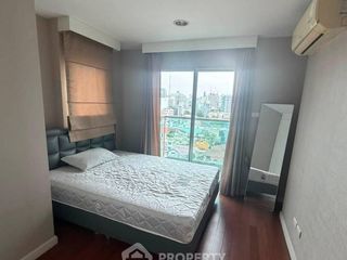 À louer et à vendre 2 chambres condo à Huai Khwang, Bangkok