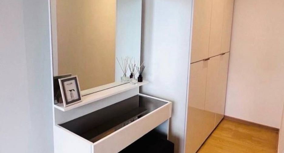 For rent and for sale 1 bed condo in Huai Khwang, Bangkok