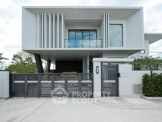 Villa en venta de 4 habitaciones en Bang Lamung, Chonburi