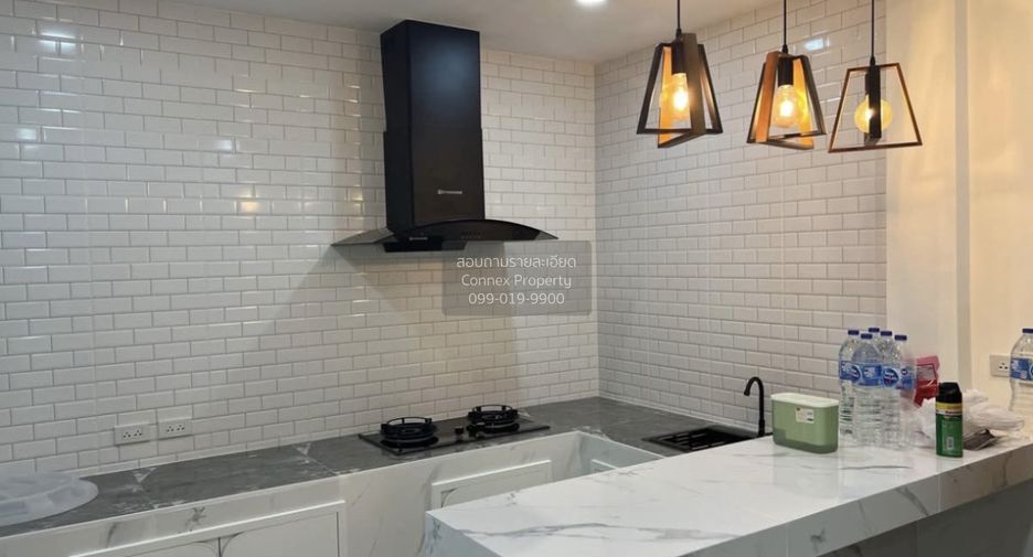 Casa adosada en alquiler de 3 habitaciones en Mueang Phuket, Phuket