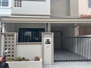 Casa adosada en alquiler de 3 habitaciones en Mueang Phuket, Phuket