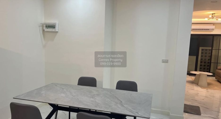 Casa adosada en alquiler de 3 habitaciones en Mueang Phuket, Phuket