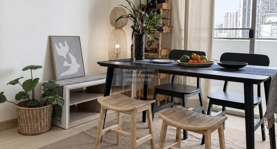 For rent 2 bedrooms condo in Phra Khanong, Bangkok