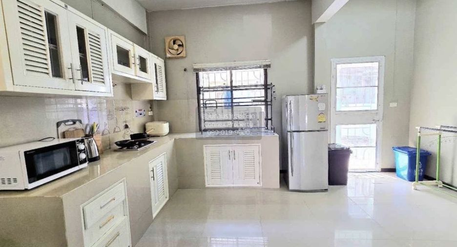 Casa adosada en alquiler de 3 habitaciones en Mueang Phuket, Phuket