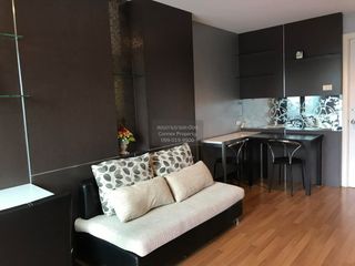Wohnung zur Miete mit 1 Zimmer in Yan Nawa, Bangkok