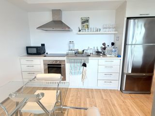 Condo en alquiler de 2 habitaciones en Mueang Phuket, Phuket