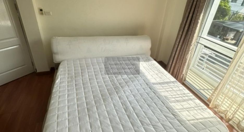 Haus zur Miete mit 4 Zimmer in Lat Krabang, Bangkok