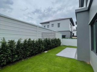 Haus zur Miete mit 4 Zimmer in Lat Krabang, Bangkok