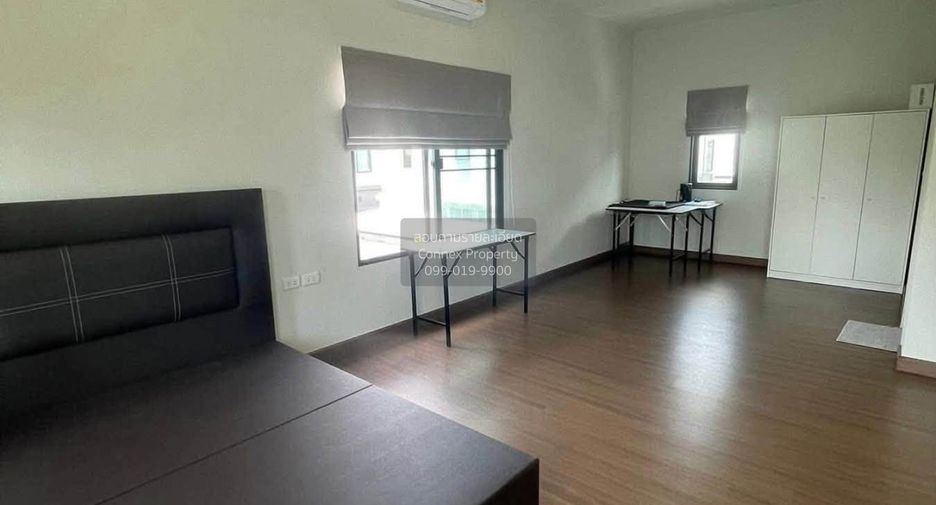 Haus zur Miete mit 4 Zimmer in Lat Krabang, Bangkok