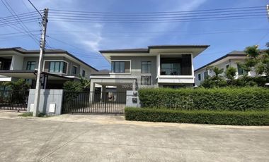 For rent 3 bedrooms house in Mueang Pathum Thani, Pathum Thani
