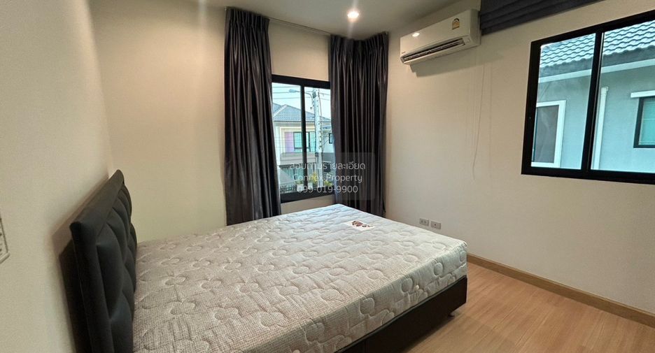 For rent 3 bedrooms house in Mueang Pathum Thani, Pathum Thani
