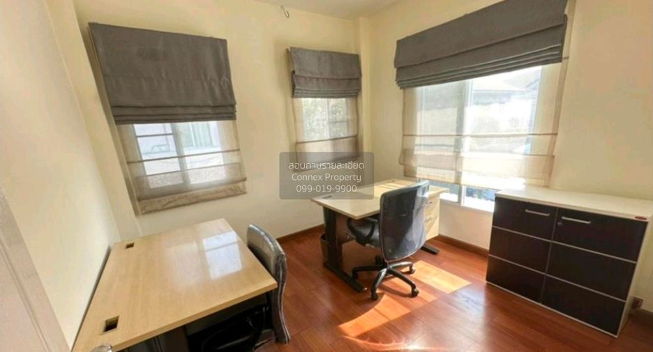 Haus zur Miete mit 4 Zimmer in Lat Krabang, Bangkok