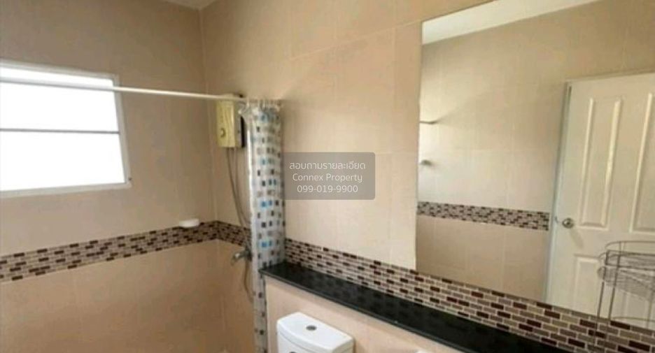 Haus zur Miete mit 4 Zimmer in Lat Krabang, Bangkok
