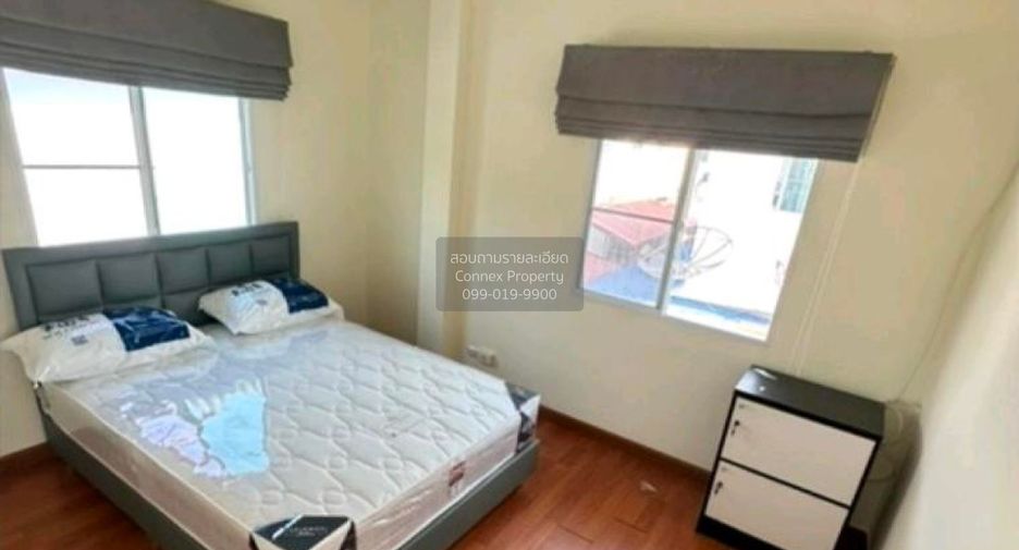 Haus zur Miete mit 4 Zimmer in Lat Krabang, Bangkok