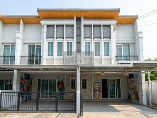 For rent 4 ベッドルーム townhouse in Bang Phli, Samut Prakan