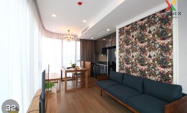 For rent 2 bedrooms condo in Bang Rak, Bangkok
