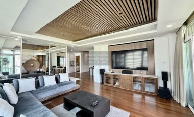 For rent 4 bedrooms condo in Pathum Wan, Bangkok