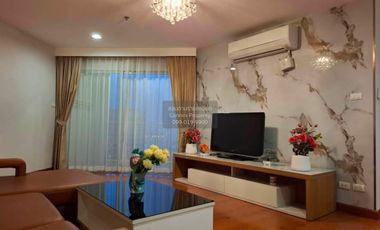 Condo en alquiler de 2 habitaciones en Huai Khwang, Bangkok